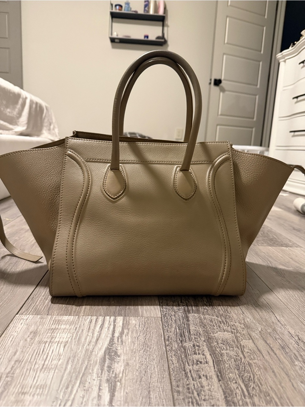 Celine Phantom Luggage Tote – Taupe/Beige Leather - Picture 3 of 11